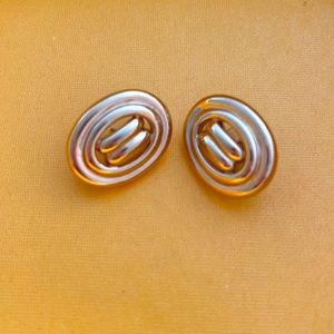 Goldtone post earrings 1” long